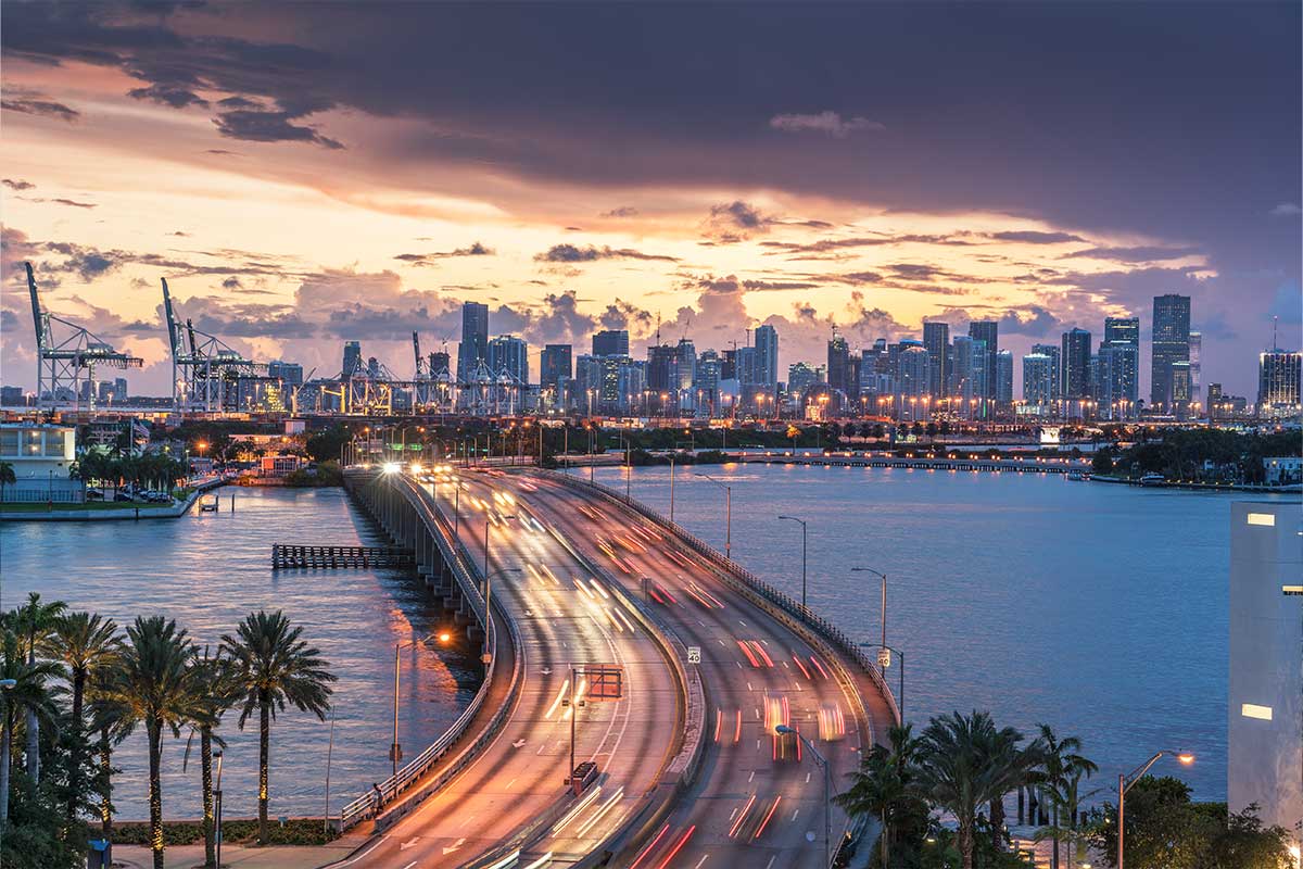 Scopri di più sull'articolo Il Mercato del Lusso di Miami Prospera Nonostante il Raffreddamento Generale